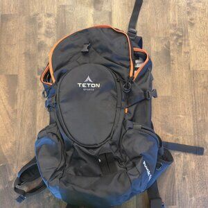 Teton Sports Rock 1800 Ultralight Day Hiking Travel Backpack